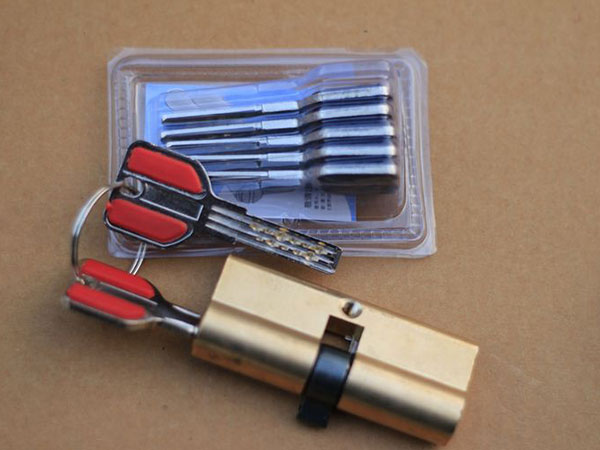 镇巴24小时上门开锁公司